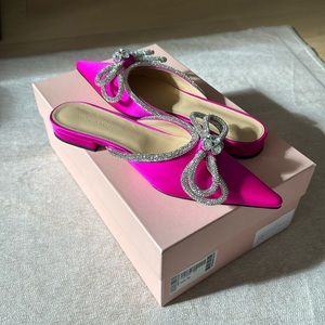 Mach & Mach Satin Point Tor Flats - NWT - Size 39